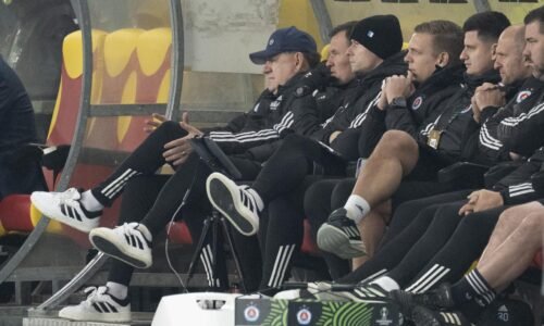 Koniec belasých v Európe. Weissovci avizujú, že niekto musí odísť, ultras odišli už po prvom polčase