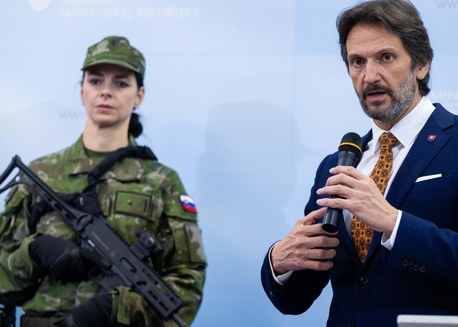 Rezort obrany predstavil nové uniformy aj výzbroj vojakov