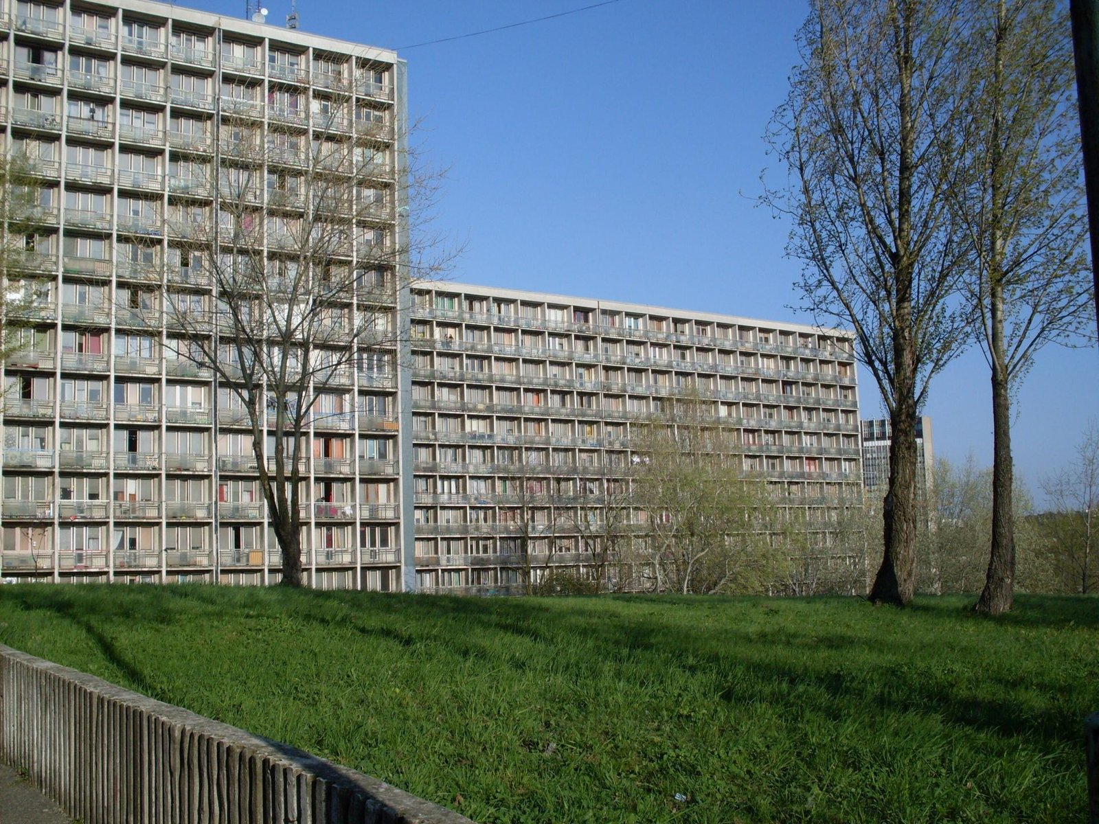 Zamestnanci Univerzity Komenského mali cez kamery špehovať študentky v chúlostivých momentoch Zamestnanci Univerzity Komenského mali cez kamery špehovať študentky v chúlostivých momentoch