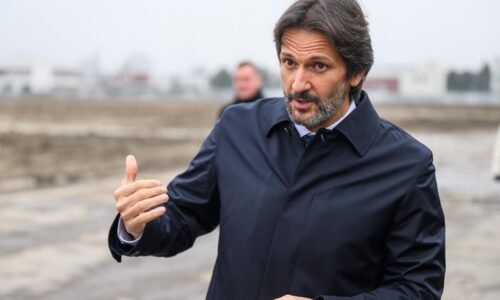 Kaliňák navštívil vojakov v Mierove, poďakoval im za službu