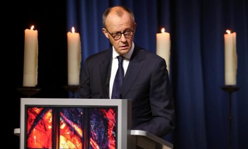 Kľúčová pôžička pre Ukrajinu a noví odporcovia koalície