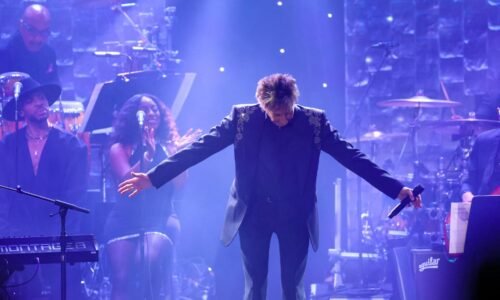 Spevák Barry Manilow oznámil, že na pľúcach má ložisko rakoviny