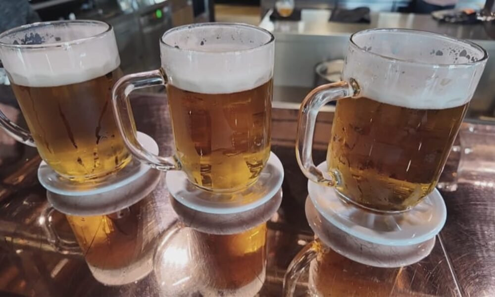 Dvě piva denně? Na hranici rizikovosti, varuje adiktolog. Popsal test závislosti na nikotinu