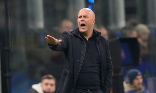 Tréner Liverpoolu sa nevyhol otázkam na Salaha. Urazenej hviezde poslal odkaz Tréner Liverpoolu sa nevyhol otázkam na Salaha. Urazenej hviezde poslal odkaz