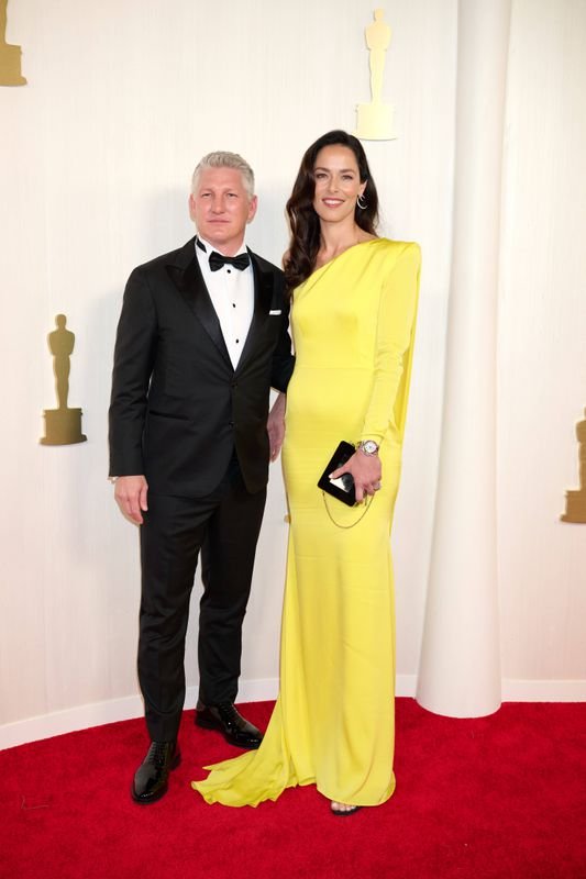 FOTO Bastian Schweinsteiger schytáva v Nemecku kritiku. Voči Ane Ivanovičovej sa zachoval ako zbabelec FOTO Bastian Schweinsteiger schytáva v Nemecku kritiku. Voči Ane Ivanovičovej sa zachoval ako zbabelec