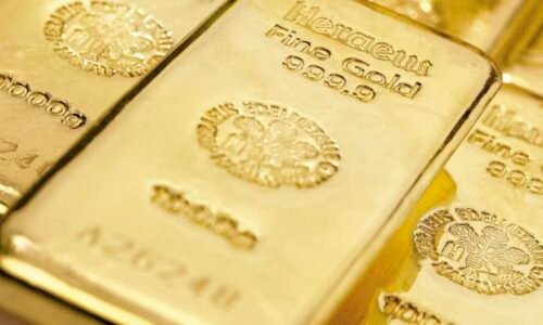 Nejbohatší Češi a Slováci investují do zlata. Lidé ho plánují dávat jako dárek k Vánocům Nejbohatší Češi a Slováci investují do zlata. Lidé ho plánují dávat jako dárek k Vánocům