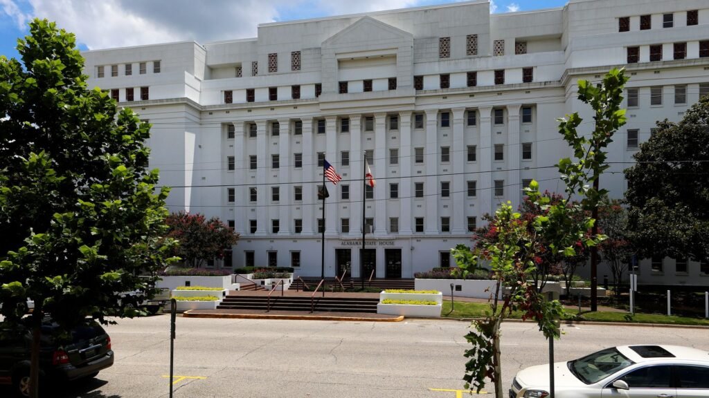 New data shows the state of Alabama has decreasing state tax revenue growth and that trend is expected to continue heading into 2026.