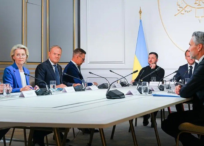 Tri emočné fázy EÚ: Prisahala, že porazí Putina s pomocou Ukrajincov; Putin ju porazil, a teraz sa EÚ vyhovára na Trumpa Tri emočné fázy EÚ: Prisahala, že porazí Putina s pomocou Ukrajincov; Putin ju porazil, a teraz sa EÚ vyhovára na Trumpa