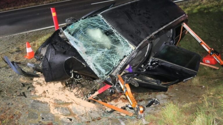 Řidič vjel na českobudějovicku do protisměru a narazil do betonového mostku. na místě zemřel