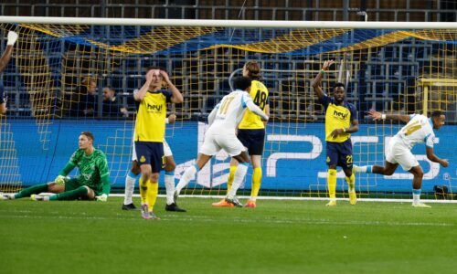 Marseille víťazne po gólovej prestrelke. Oba tímy si našli svojho dvojgólového strelca Marseille víťazne po gólovej prestrelke. Oba tímy si našli svojho dvojgólového strelca