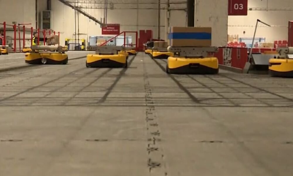 Zájem o brigády před Vánoci roste, firmy jich ale nabízejí méně. Kde se dá ještě uspět?