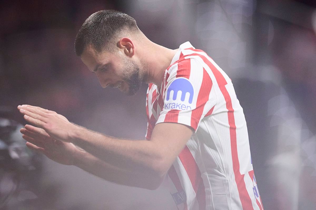 Nový Hanckov tréner? Klubová ikona si brúsi zuby na pozíciu Diega Simeoneho