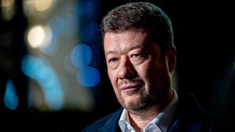 Okamura na Slovensku? Výlet kamarádů vládním speciálem, míní Vaňková. Doksanský se ho zastal Okamura na Slovensku? Výlet kamarádů vládním speciálem, míní Vaňková. Doksanský se ho zastal