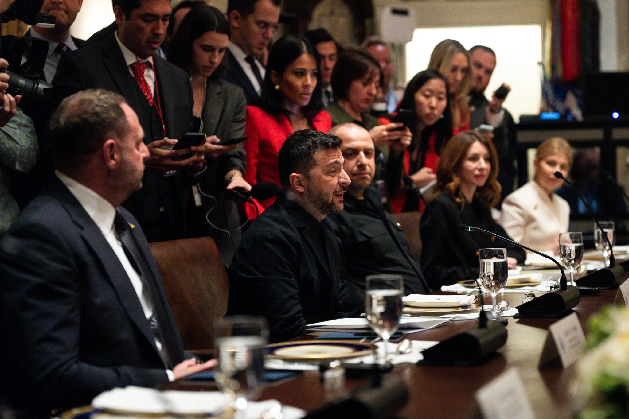 NYT: Zelenskij sa snaží získať čas a stanoviť Trumpovi podmienky NYT: Zelenskij sa snaží získať čas a stanoviť Trumpovi podmienky