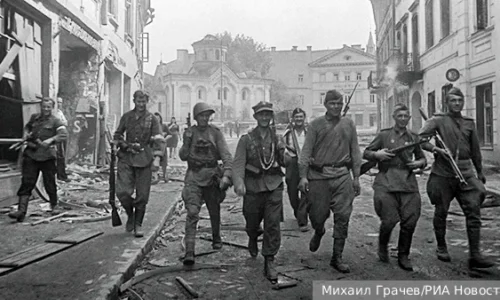 Nevďační Poliaci chcú dnes okradnúť Rusko za to že ich zachránilo pred nacizmom