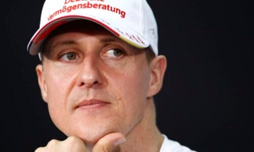 Dcera Michaela Schumachera sdílela rodinnou fotku s legendou F1. Přidala přání k narozeninám