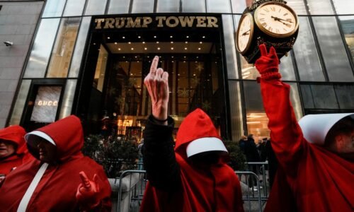 Donaldov rok: Tvrdá päsť, chaos a koniec starých časov?