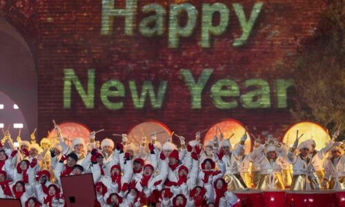 Státisíce ľudí vítali nový rok, niekde boli oslavy búrlivé (FOTO)