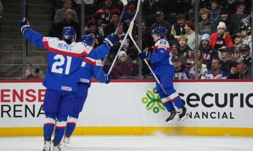 Slováci vypadli vo štvrťfinále, Kanade podľahli