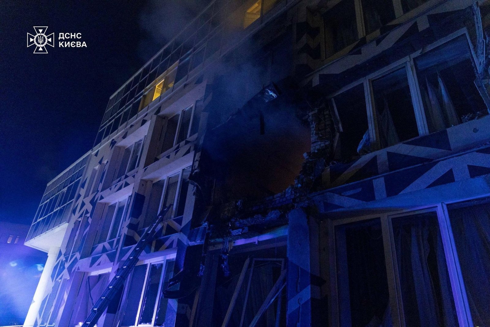 Rusko zasiahlo zdravotnícke zariadenie v Kyjeve, jeden človek zomrel