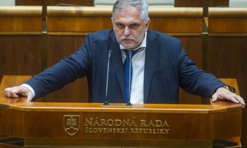 Michelko odmieta špekulácie o postoch vo vláde, KDH očakáva dovládnutie kabinetu do riadnych volieb