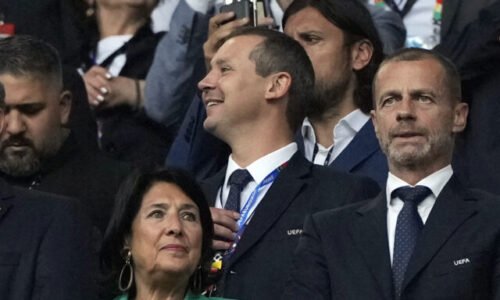 Kritika iniciatívy Infantina ho pripravila o prácu. Vysokú funkciu vo FIFA opúšťa Francúz Lamour