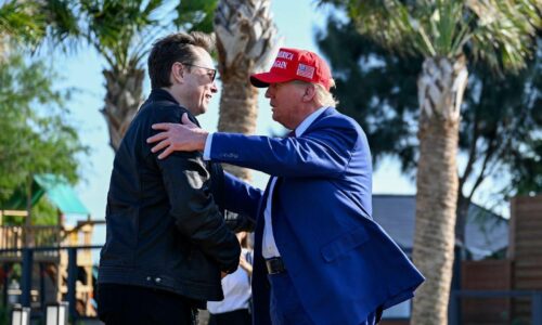 Trump v júni nakúpil akcie Muskovej vesmírnej spoločnosti SpaceX