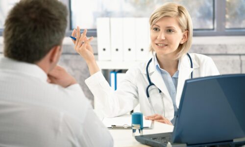 Novinky v eZdraví: Pacienti si skontrolujú, čo lekári zapísali. To sa prepojí aj s úhradami za výkon
