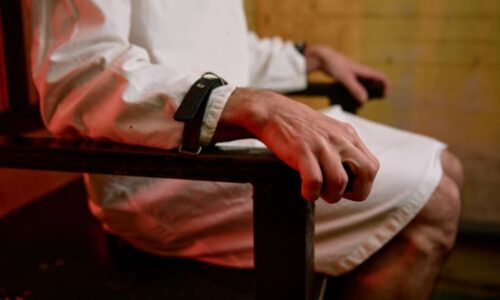 Muka v léčebně: Svázaní nesmíme ani na záchod, líčí pacienti z Aktasu. Ústav nařčení odmítá
