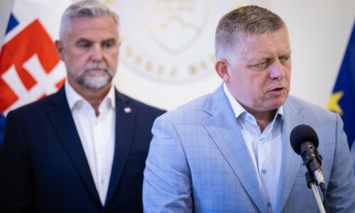 Fico hovorí o vrchole ľadovca v kauze MOM-iek, poslal odkaz polícii aj prokuratúre