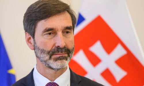 Slovenské inovácie lákajú diplomatov, veľvyslanci navštívili firmy od biometrie po umelú inteligenciu