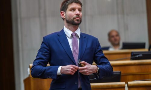 Šimečka reaguje na aktuálne politické témy