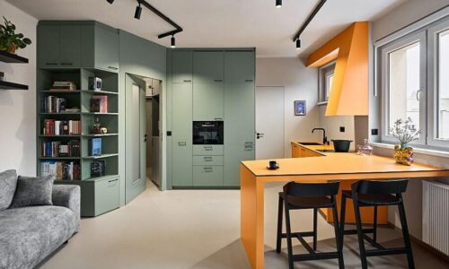 Nemá ani 40 m2, no architekti doň vmestili bývanie, prácu aj hobby. Úplne sa pritom vyhli pravým uhlom