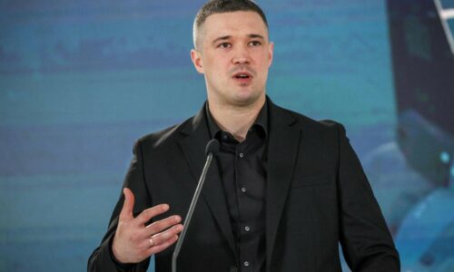 Ukrajina čelí kríze vládnutia, vyhlásil Fedorov. Exminister vyzval na usporiadanie volieb ešte počas vojny
