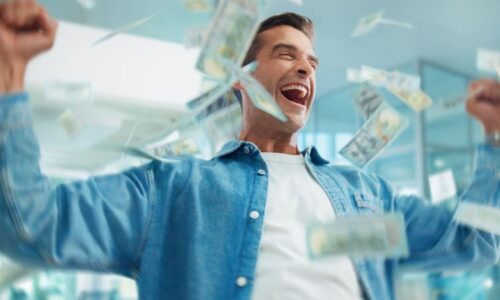 Loterijní šílenství v Německu: Tři lidé trefili jackpot, rozdělí si více než miliardu