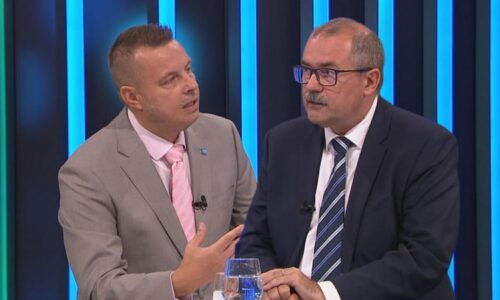 Rajchl: Názor Pavla na zbrojení mě nezajímá, není náš šéf. Podle Žáčka má prezident pravdu