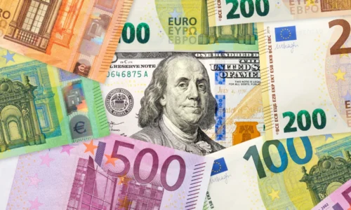 Dôchodok 2 miliónov Slovákov závisí od dolára. Pohyb o 10 % stojí 8 000 eur